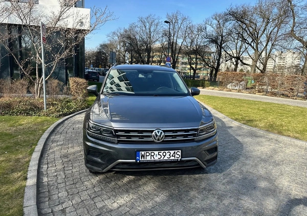 Volkswagen Tiguan Allspace cena 115000 przebieg: 106000, rok produkcji 2021 z Warszawa małe 211